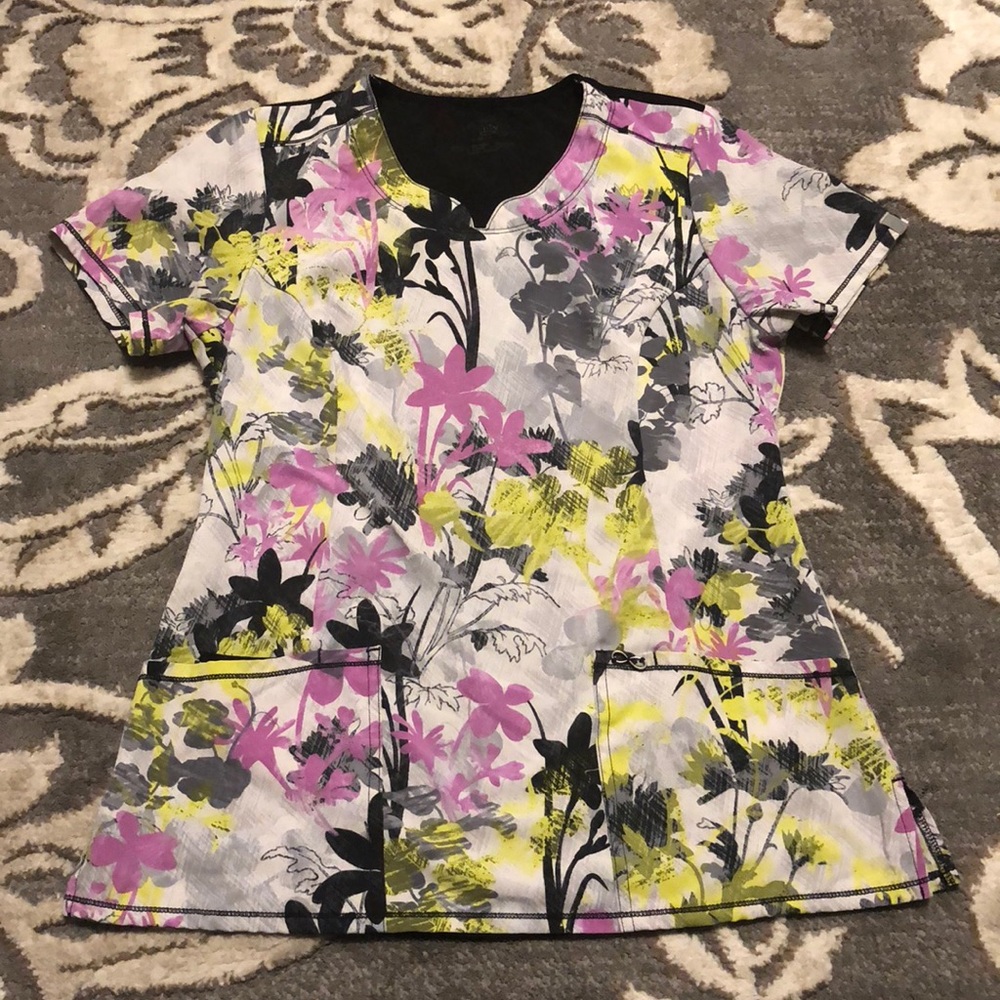Infinity Scrub Top